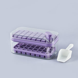 Plastic ice cube tray with lid - BPA-free, stackable and easy to clean