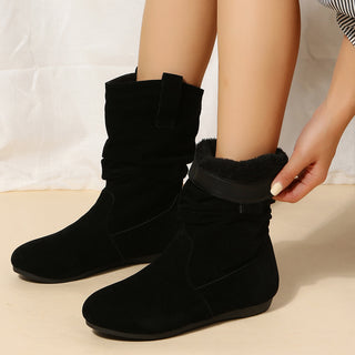 Flat warm women's boots