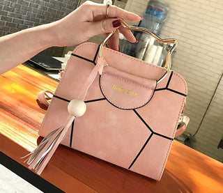 Trendy women's leisure shoulder bag