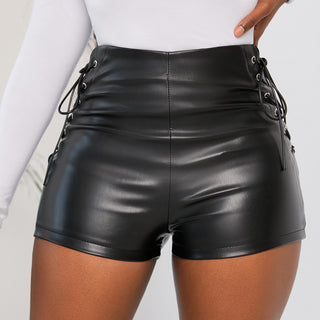 Schwarze Skinny Casual PU Leder Shorts, jetzt bestellen bei Darkonia.de