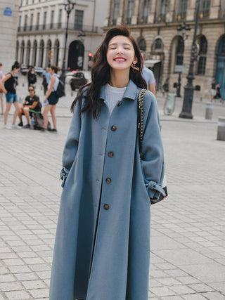 Mid-length women's coat